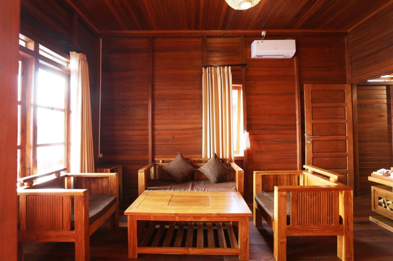 Azana Essence Villa Tabitha Lombok Bumbang エクステリア 写真