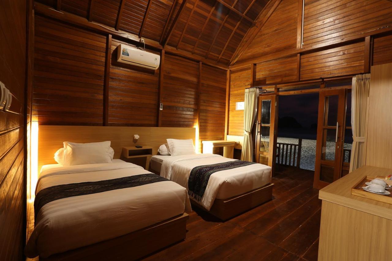 Azana Essence Villa Tabitha Lombok Bumbang エクステリア 写真