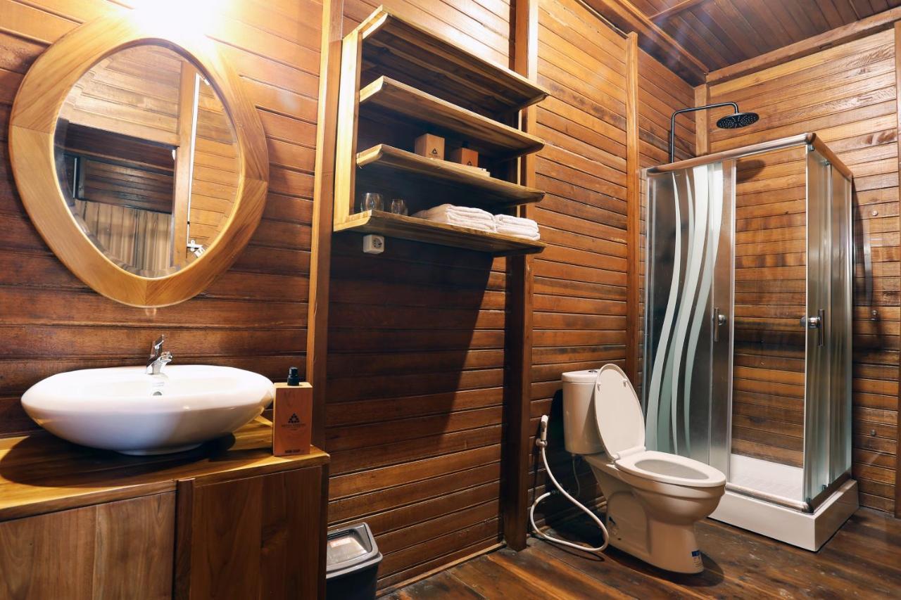 Azana Essence Villa Tabitha Lombok Bumbang エクステリア 写真