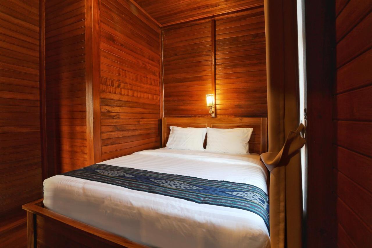 Azana Essence Villa Tabitha Lombok Bumbang エクステリア 写真